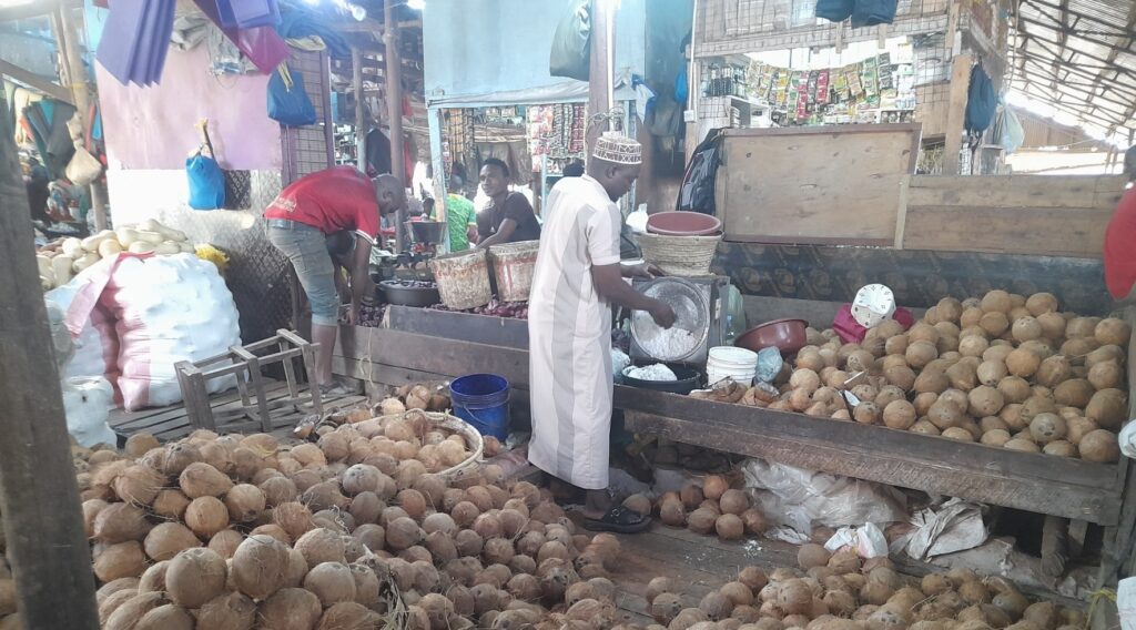 A market in Dar es Salaam Dar es Salaam Urban Resilience Project (DURP) is working with to improve waste management.